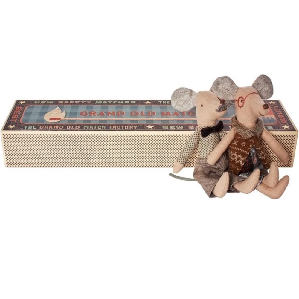 Maileg retired grandma and grandpa in box